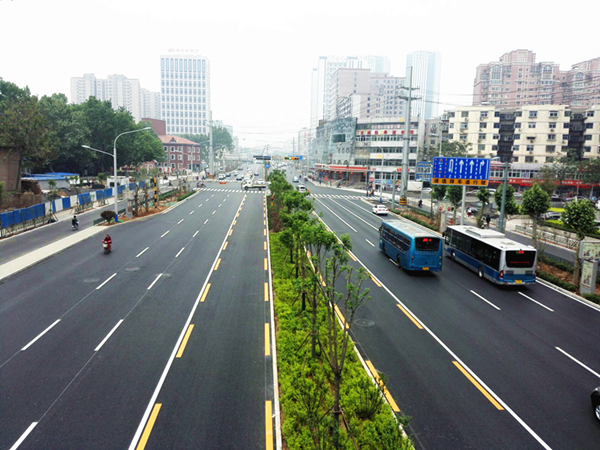 44d25fe8c76870c 赤峰市纬十二路路路刷新3133cc拉斯维加斯